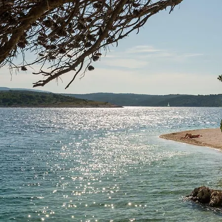 Turisticko Naselje Punta * Povlja (Brac)