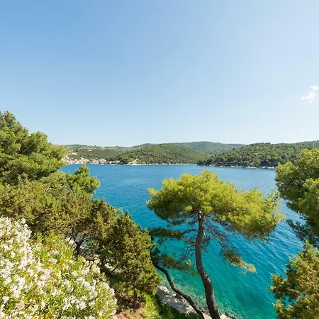 Turisticko Naselje Punta * Povlja (Brac)