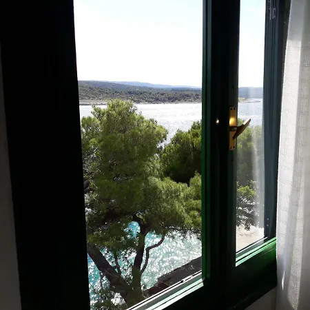 Turisticko Naselje Punta Povlja (Brac)