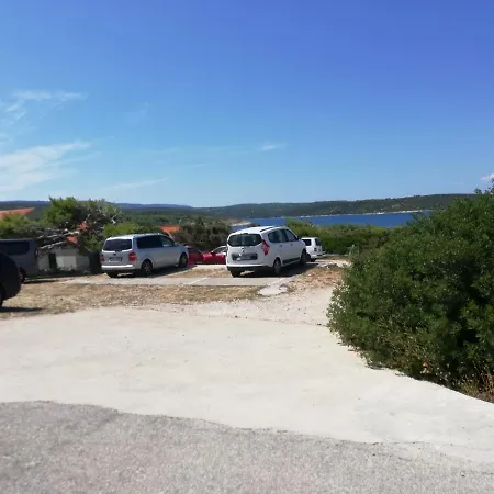 Apartment Turisticko Naselje Punta Povlja (Brac)